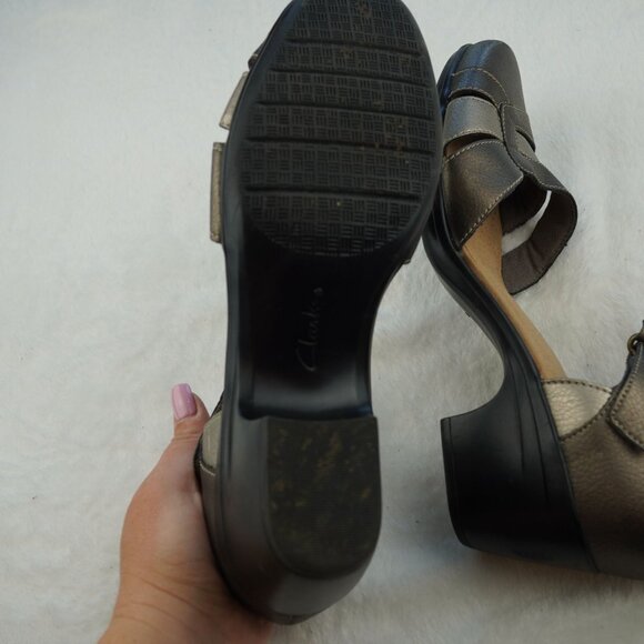 Clarks Emily Daisy Sandals Heels Bronze Ankle‎ Strap Sandals 9.5 - Picture 7 of 11